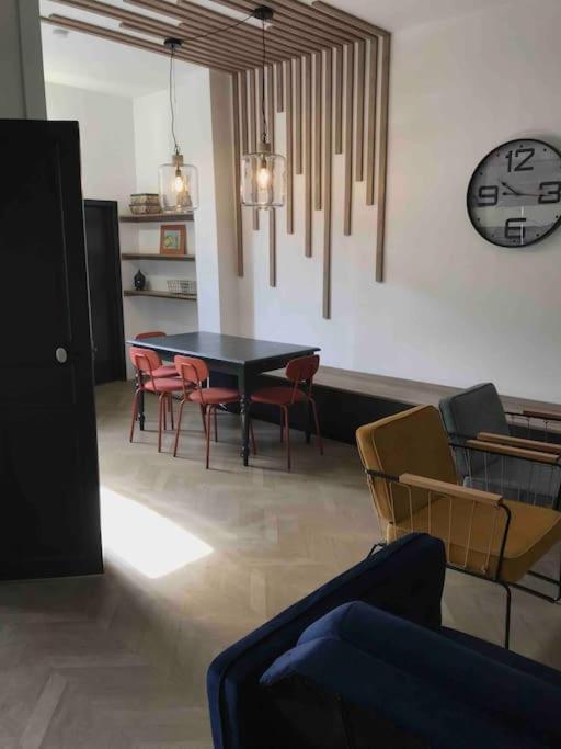 Grand Appartement En Maison De Ville วัลเรอัส ภายนอก รูปภาพ
